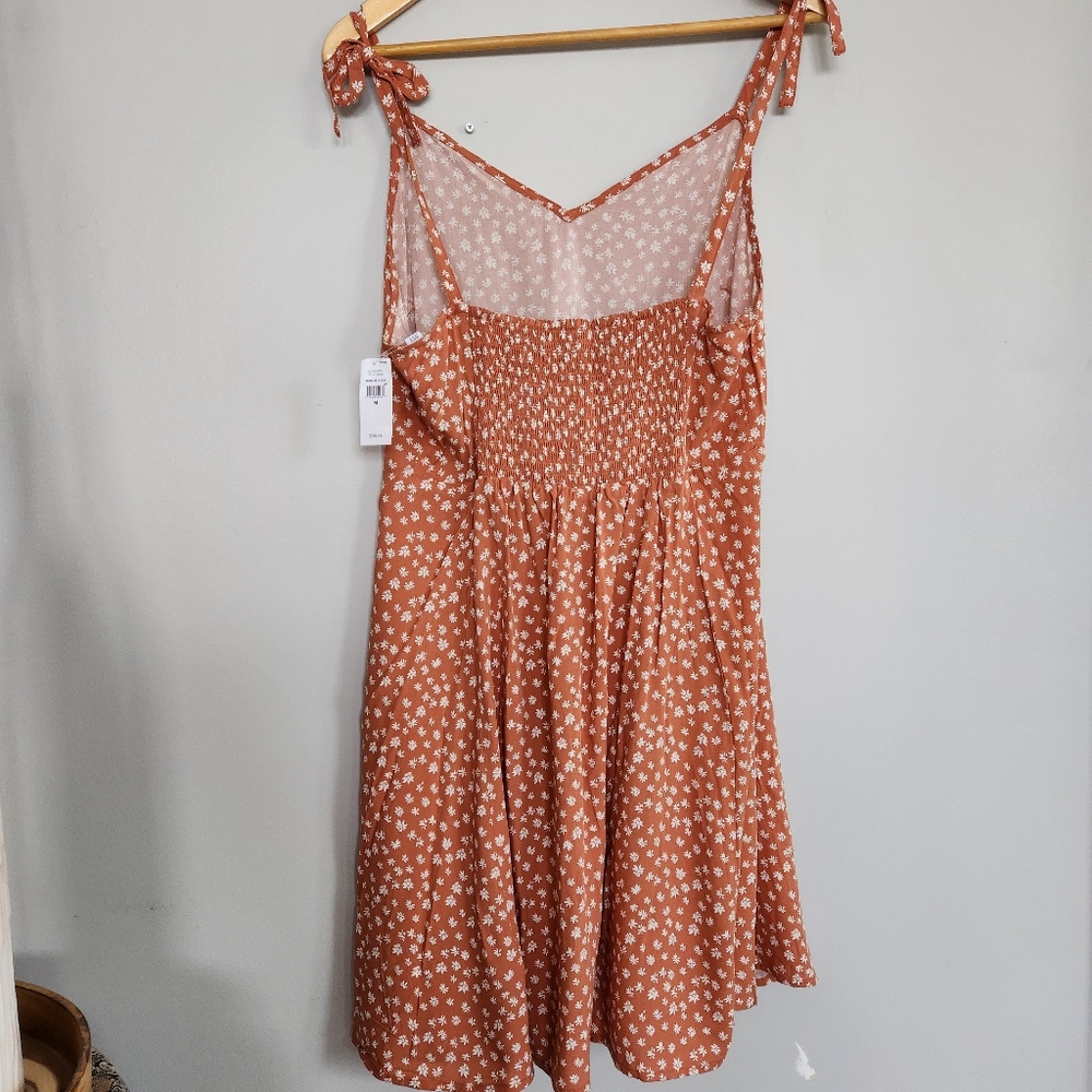 GAP daisy flowy summer dress NWT
